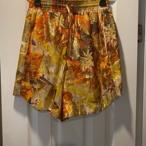 Top shop Gilded Leaf Fancy Short Great Fall colors! Size 12